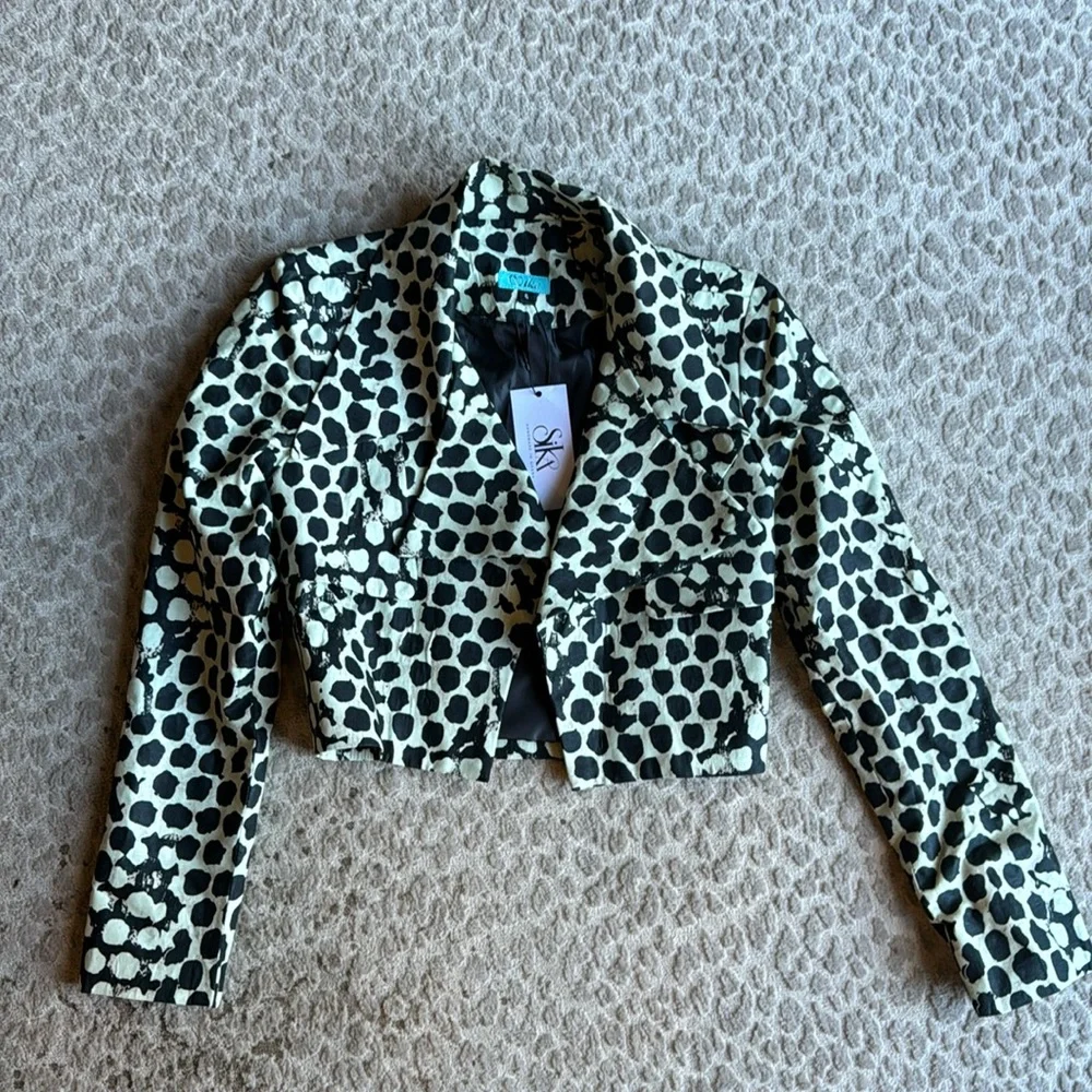 NWT Sika Handmade Cropped Black & Cream Jacket, size XS